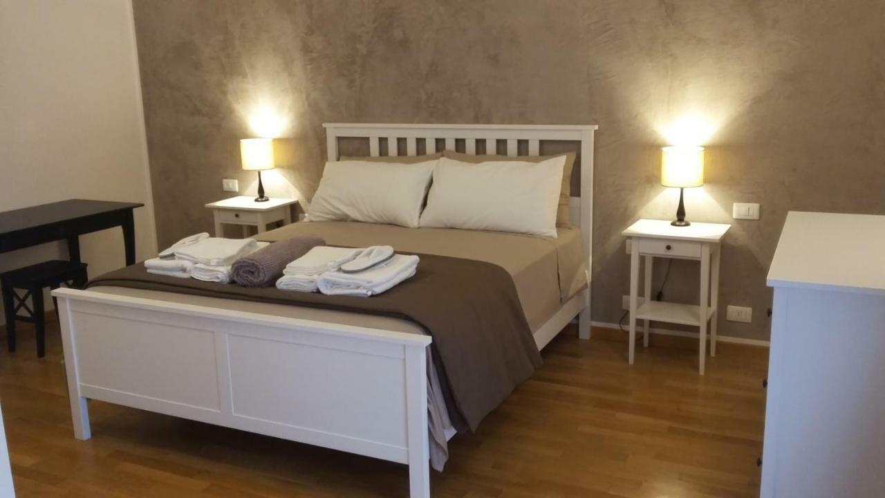 Residenza Leon Bed & Breakfast Castelnuovo del Garda Ngoại thất bức ảnh